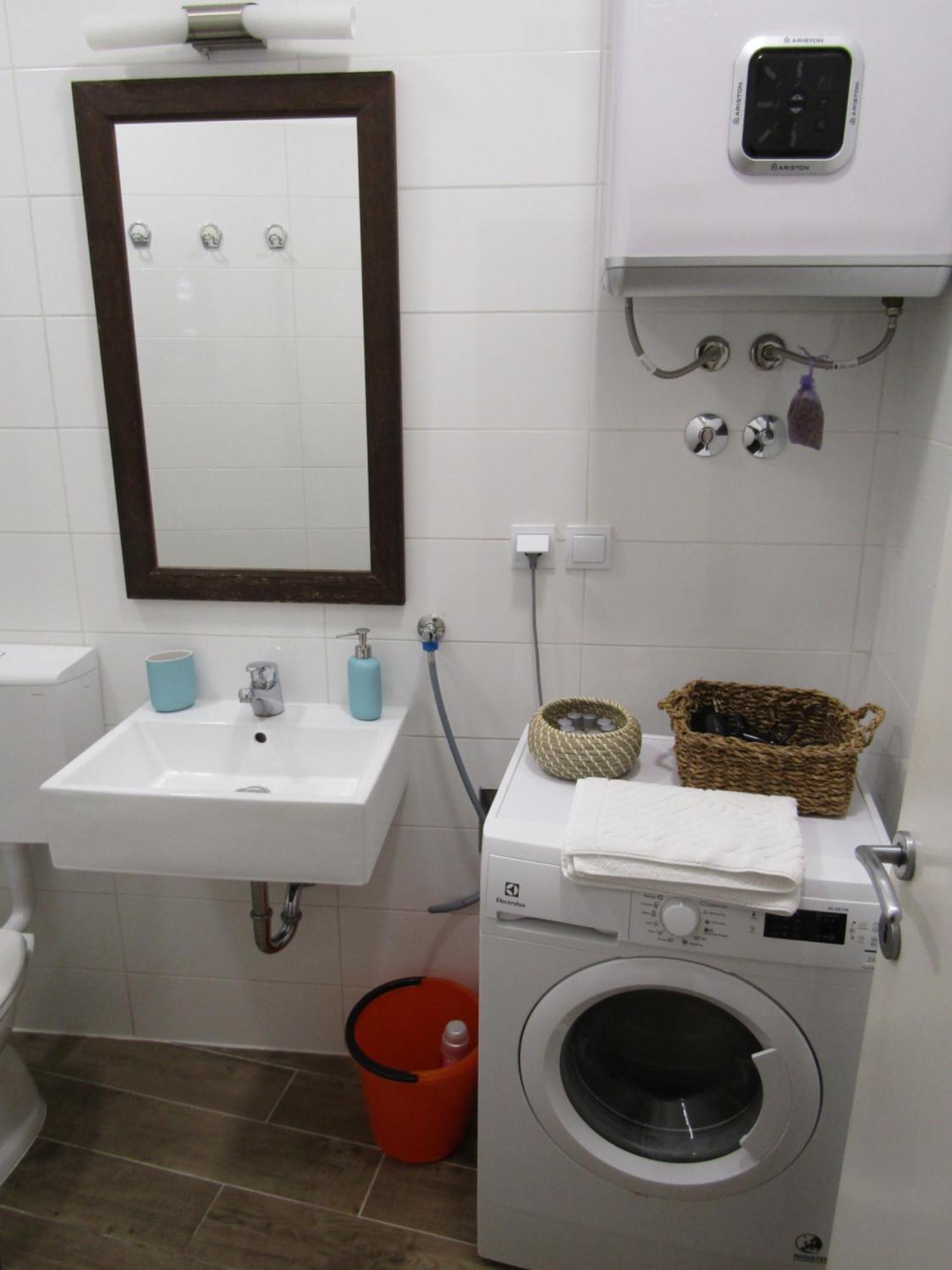 Holiday Home Isabella Βις Εξωτερικό φωτογραφία